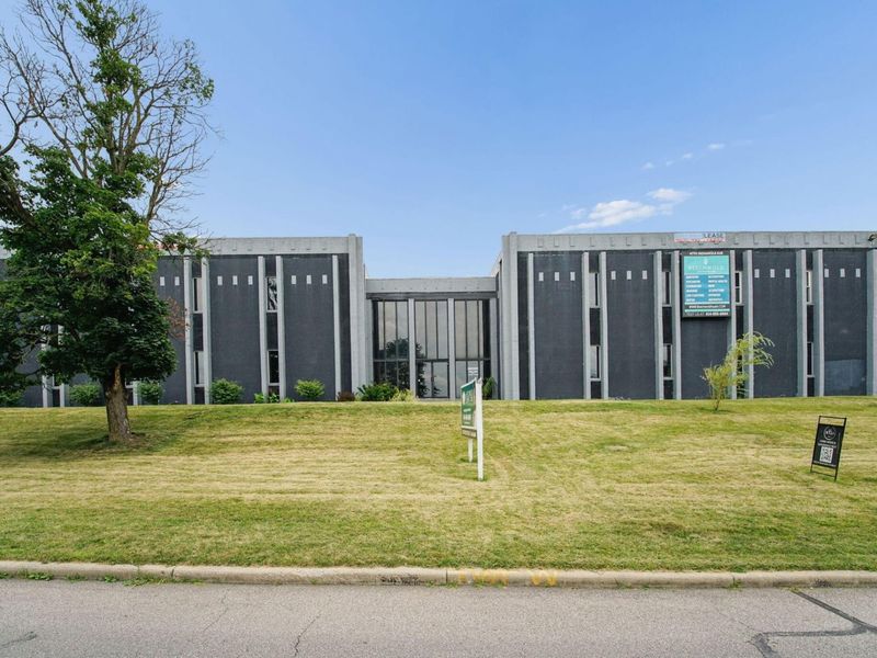 4770 Indianola Avenue , Columbus, OH 43214 Photo 2