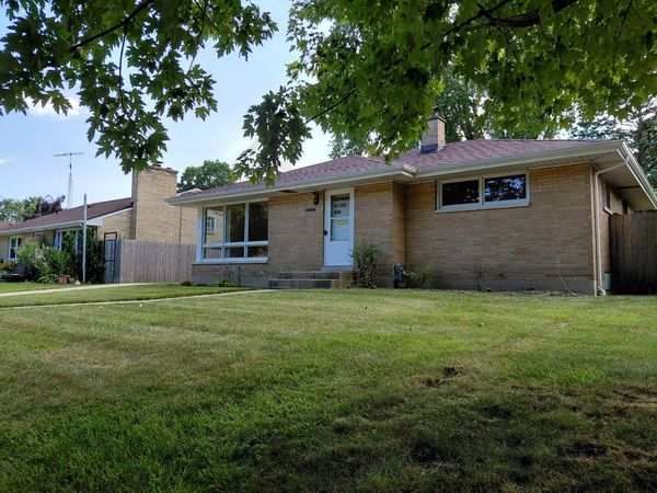 2116 Walnut Street, Waukegan, IL 60087