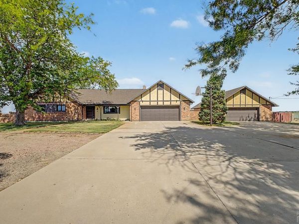 1194 39th Lane, Pueblo, CO 81006