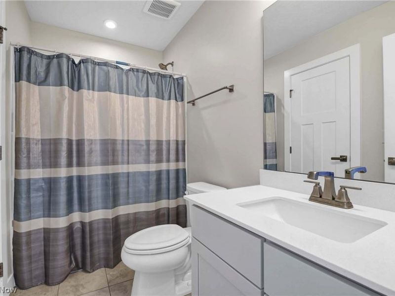 36270 Jannie Lane, North Ridgeville, OH 44039 Photo 27