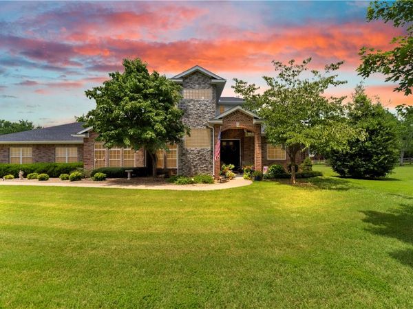 408 S Wyman Road , Fayetteville, AR 72701
