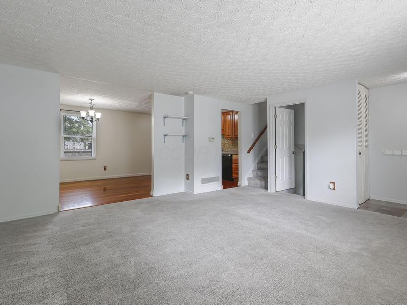 1690 Americana Court , Columbus, OH 43229 Photo 10