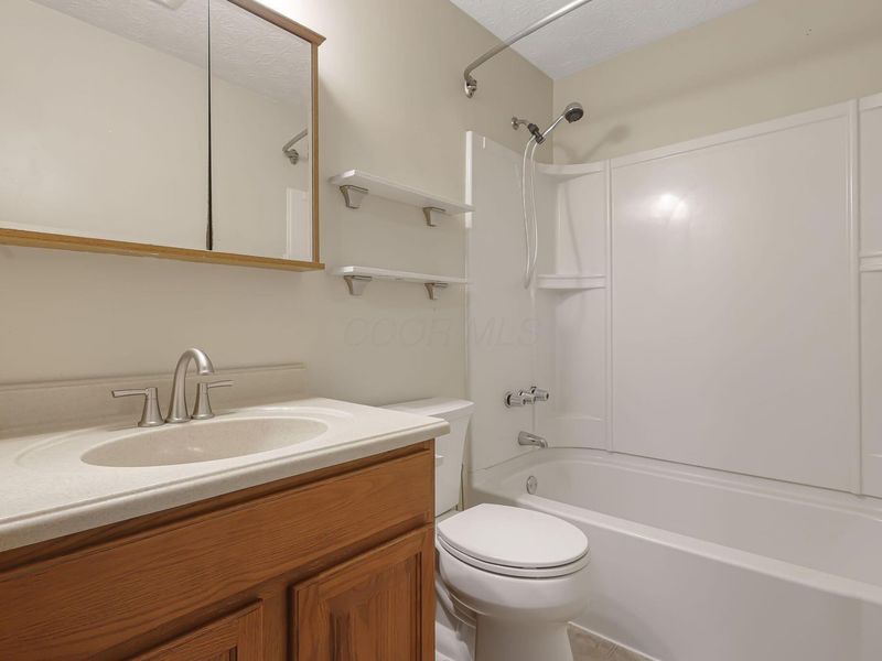 1690 Americana Court , Columbus, OH 43229 Photo 20