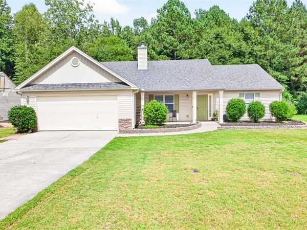 1429 Silvergate Way , Winder, GA 30680