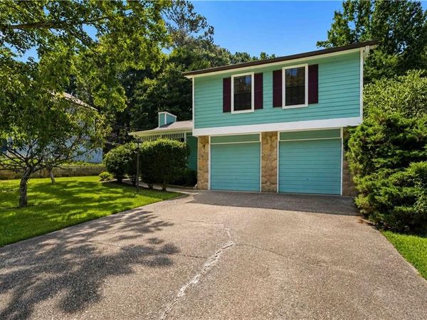 5556 Weatherford Road , Norcross, GA 30093