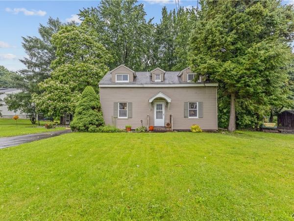 6633 Collamer Road , East Syracuse, NY 13057
