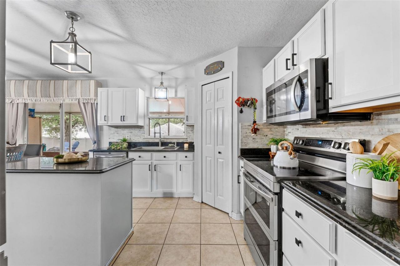 1778 Sunset Ridge Drive , Mascotte, FL 34753 Photo