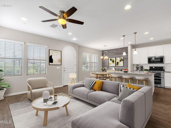 2477 W MARKET Place, Unit 34, Chandler, AZ 85248
