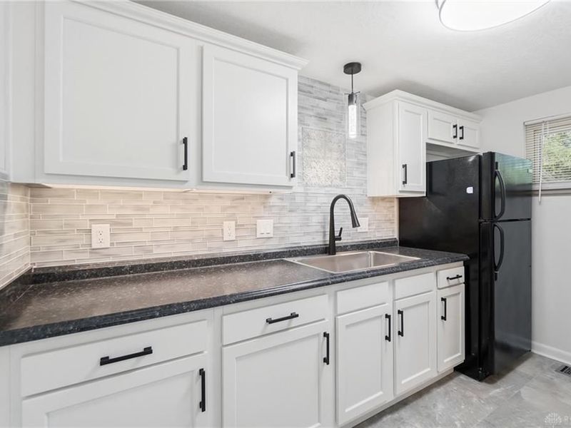 3205 Ackerman Boulevard, Kettering, OH 45429 Photo 12