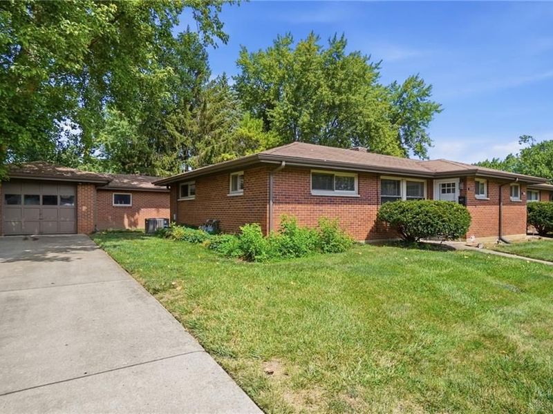 3205 Ackerman Boulevard, Kettering, OH 45429 Photo 3