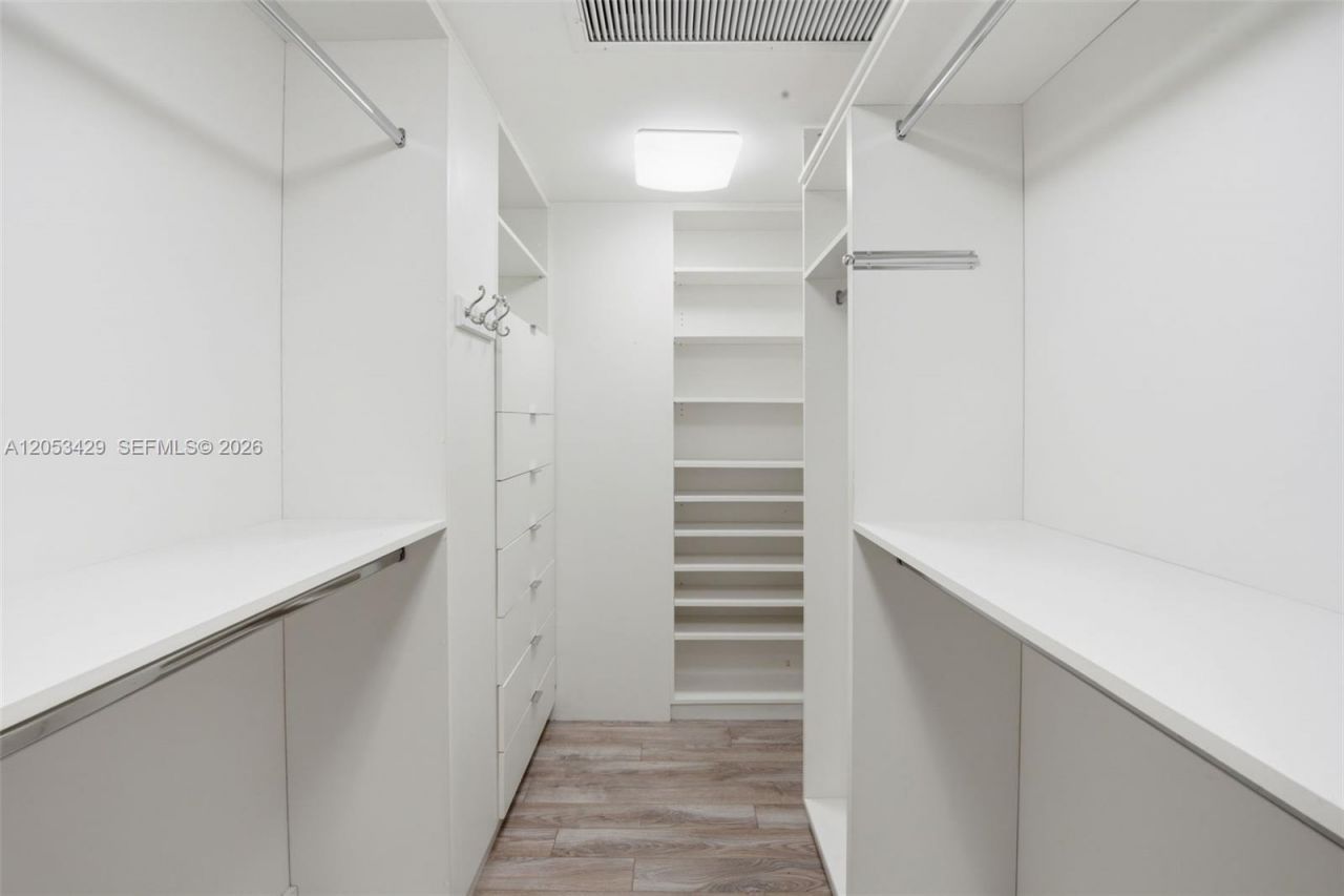 90 Edgewater Dr , Unit 225, Coral Gables, FL 33133 Photo