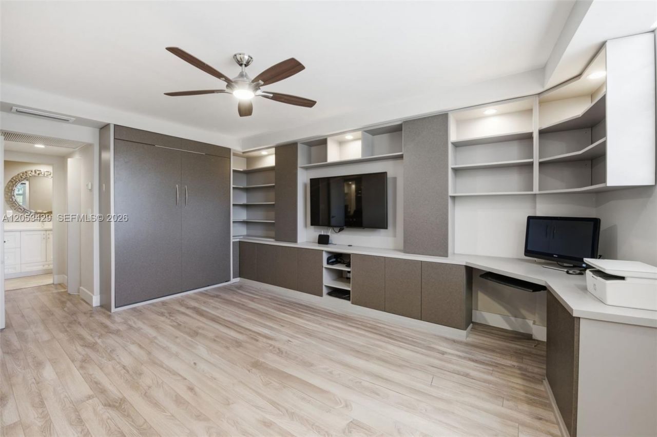 90 Edgewater Dr , Unit 225, Coral Gables, FL 33133 Photo