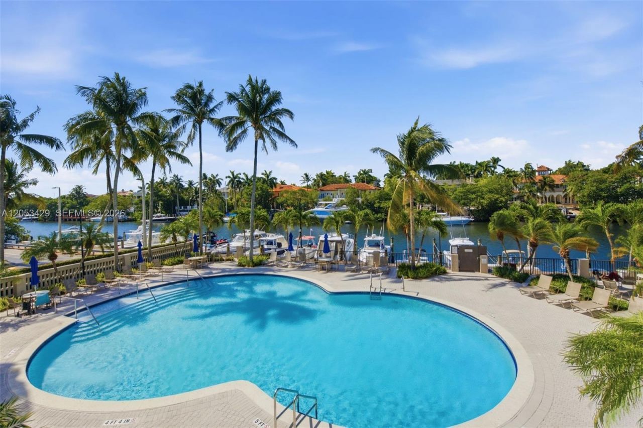 90 Edgewater Dr , Unit 225, Coral Gables, FL 33133 Photo