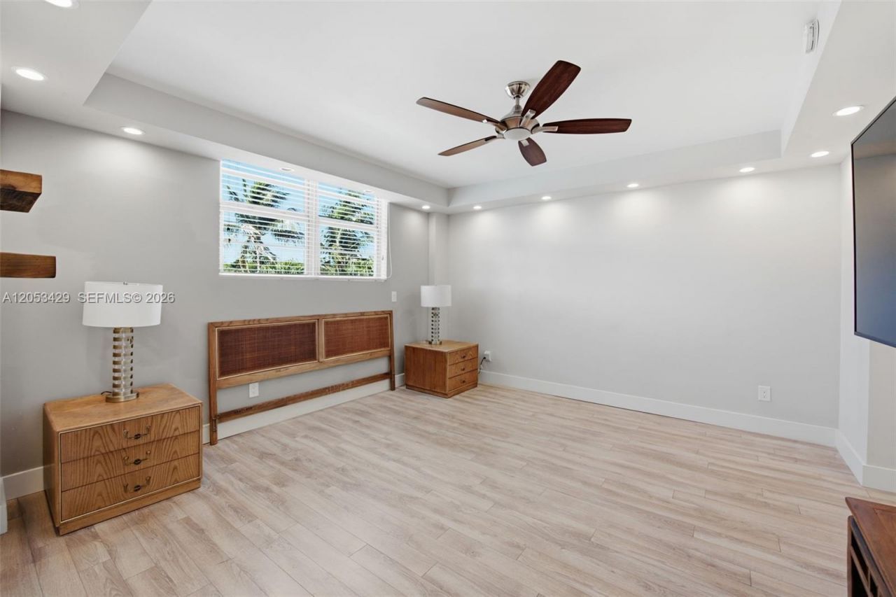 90 Edgewater Dr , Unit 225, Coral Gables, FL 33133 Photo