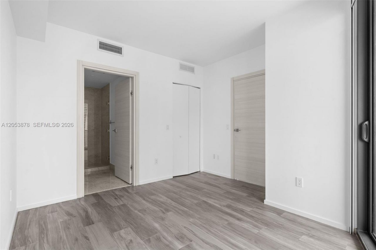 801 S Miami Ave , Unit 2002, Miami, FL 33130 Photo