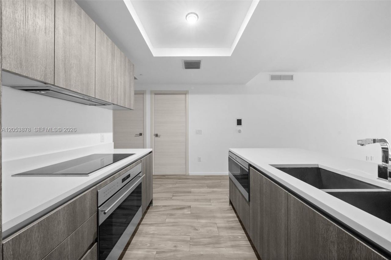 801 S Miami Ave , Unit 2002, Miami, FL 33130 Photo