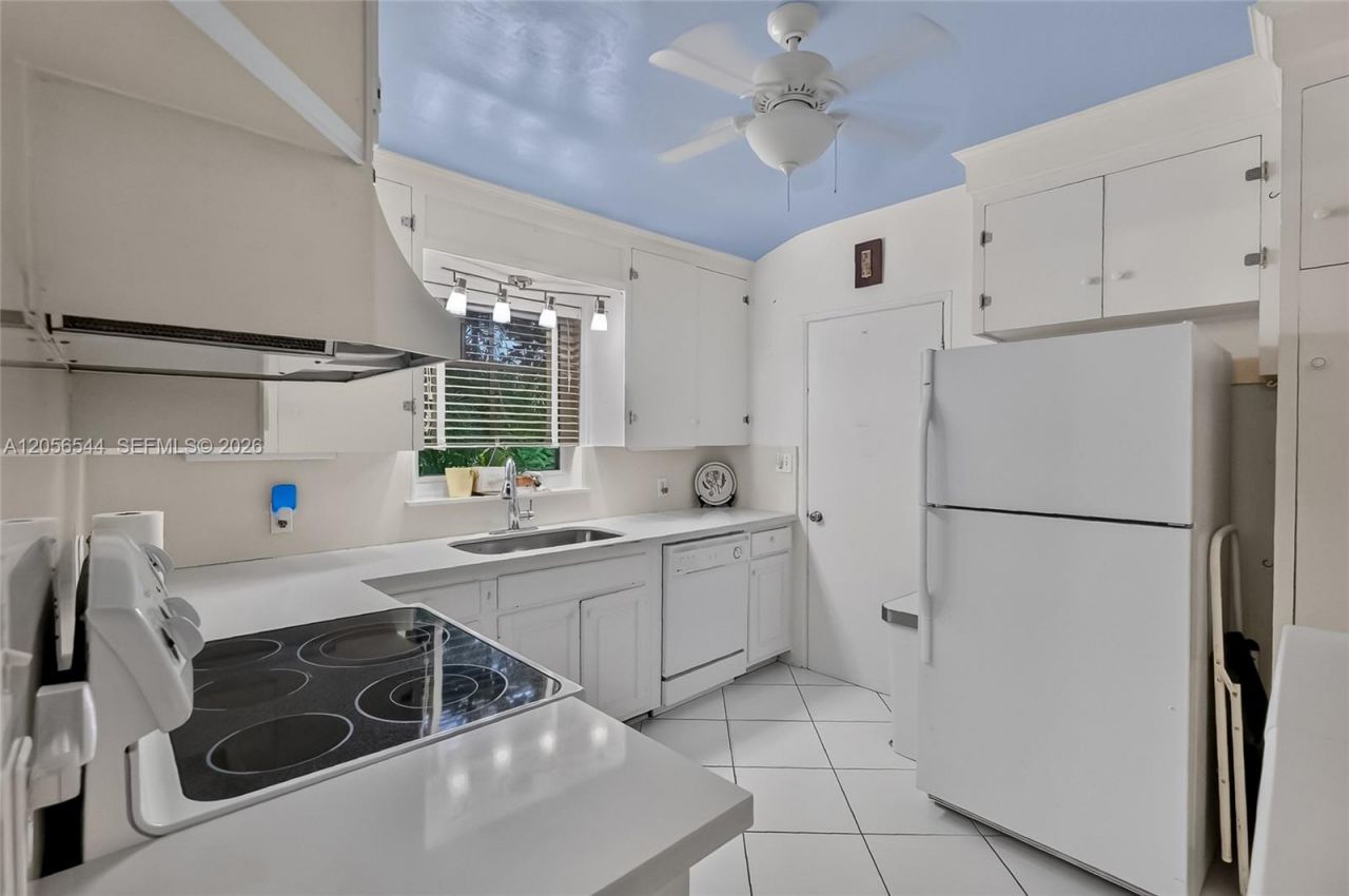 9805 NE 4th Ave Rd , Miami Shores, FL 33138 Photo
