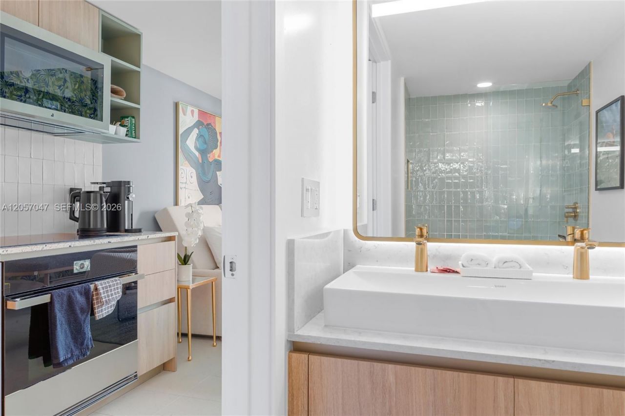159 NE 6th St , Unit 2414, Miami, FL 33132 Photo