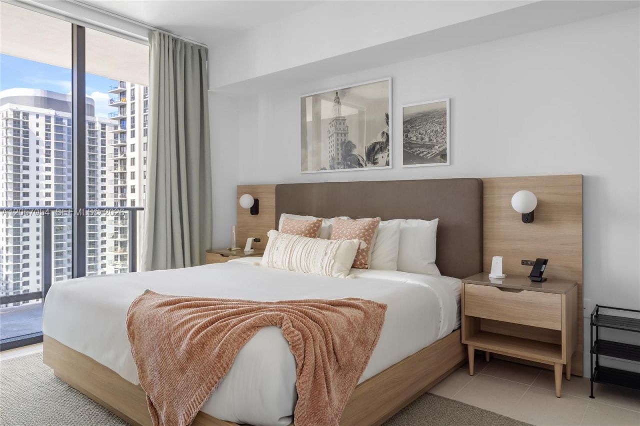 159 NE 6th St , Unit 2704, Miami, FL 33132 Photo
