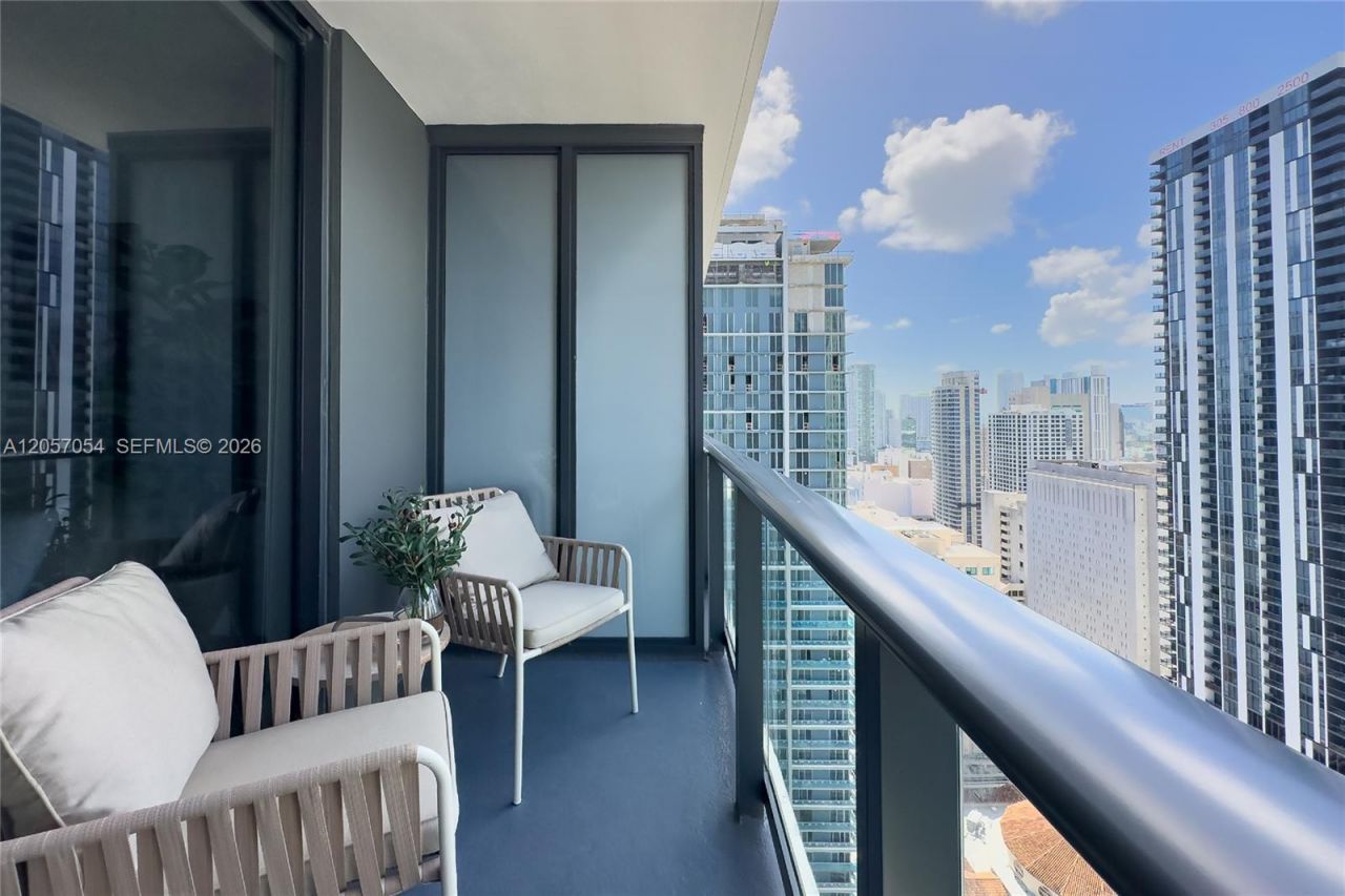 159 NE 6th St , Unit 2704, Miami, FL 33132 Photo