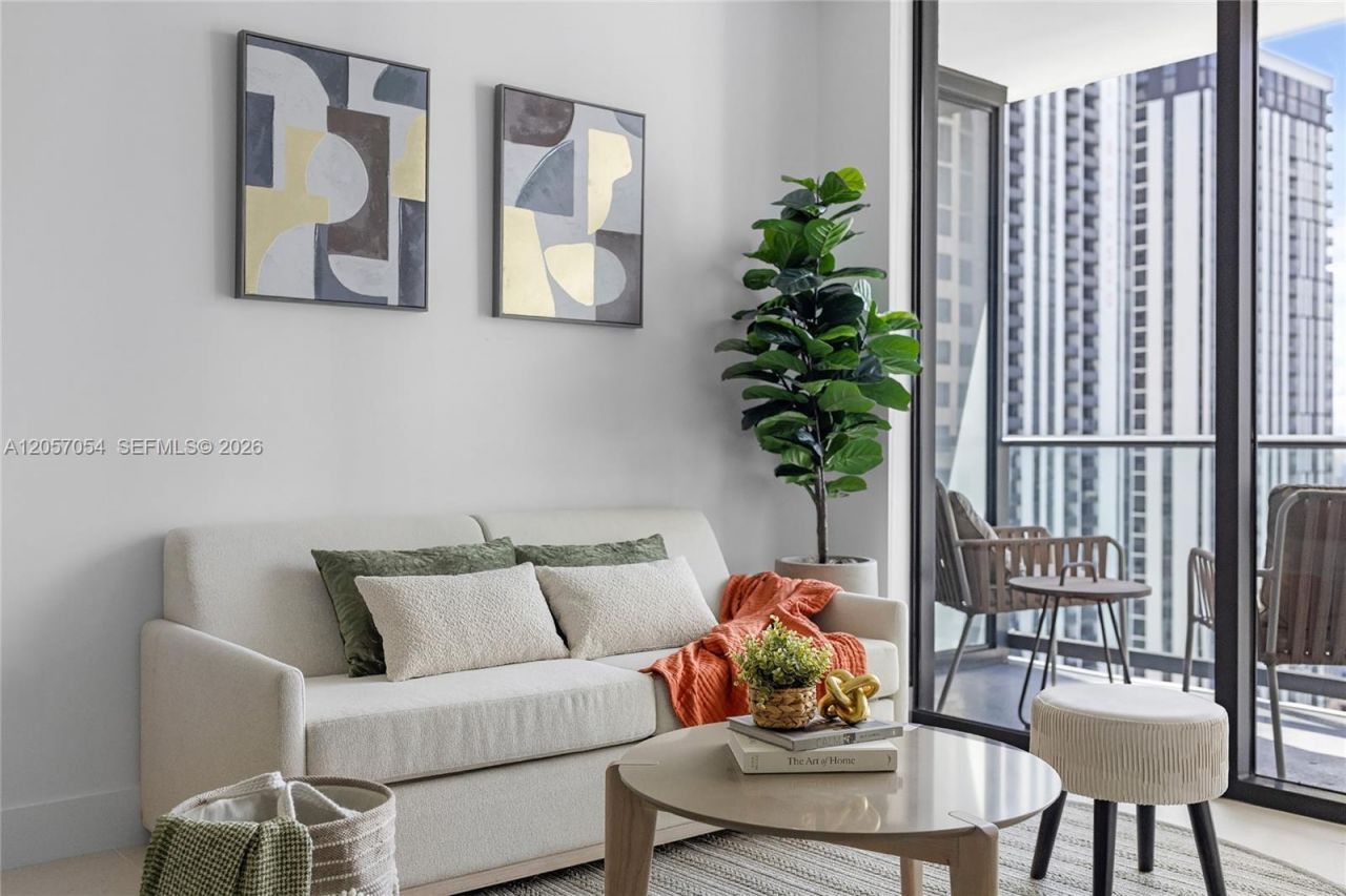 159 NE 6th St , Unit 2704, Miami, FL 33132 Photo