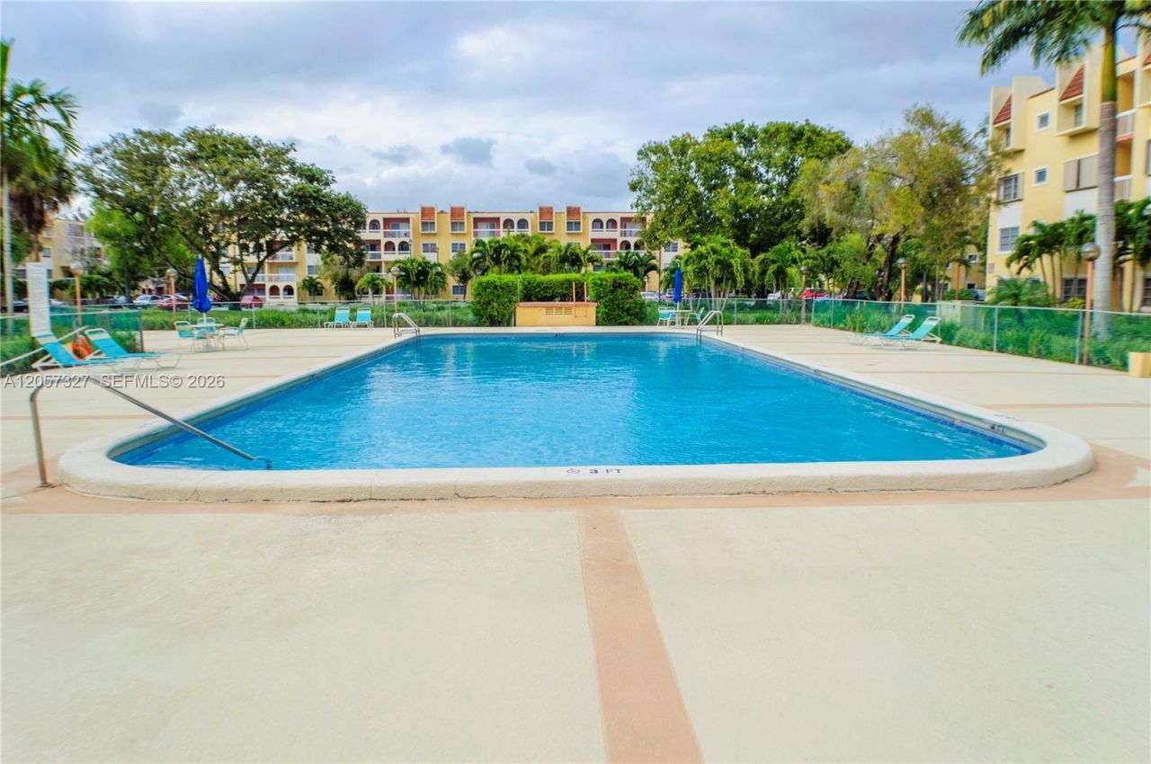 7730 Camino Real, Unit F 406, Miami, FL 33143 Photo