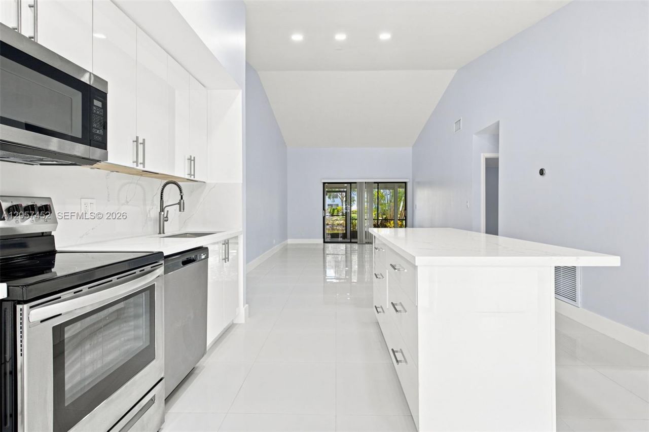 3895 N Carambola Cir N, Unit 29128, Coconut Creek, FL 33066 Photo