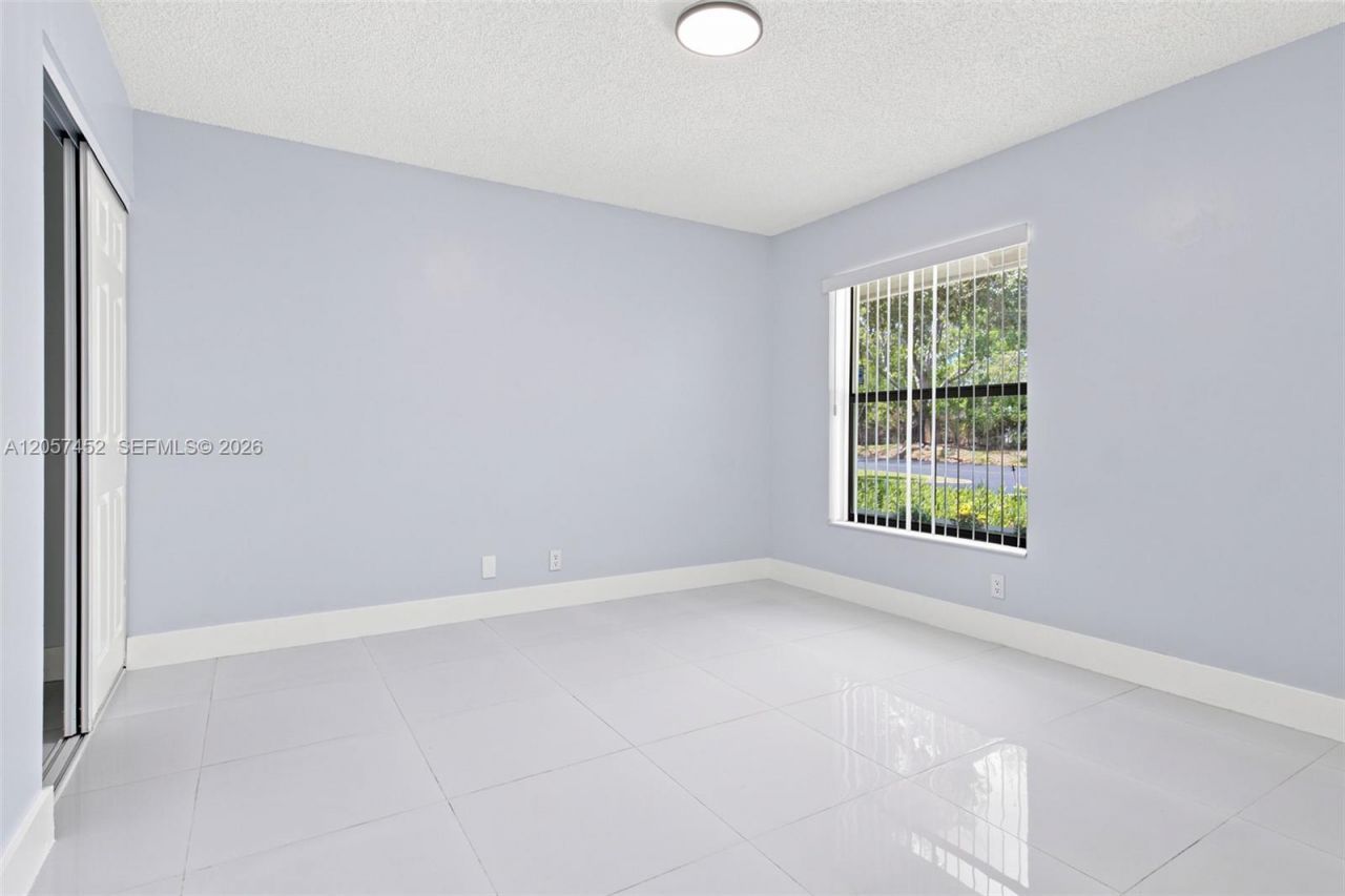 3895 N Carambola Cir N, Unit 29128, Coconut Creek, FL 33066 Photo