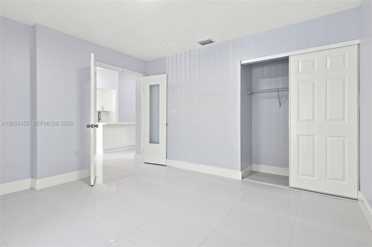 3895 N Carambola Cir N, Unit 29128, Coconut Creek, FL 33066 Photo