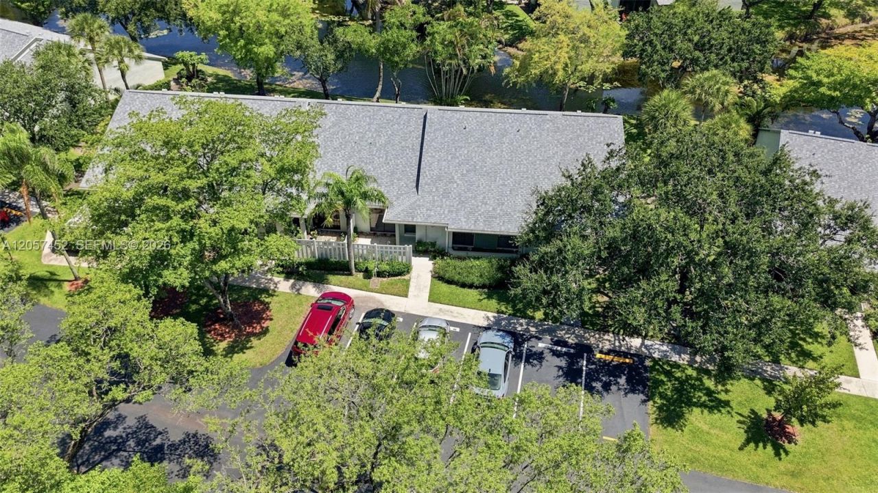 3895 N Carambola Cir N, Unit 29128, Coconut Creek, FL 33066 Photo