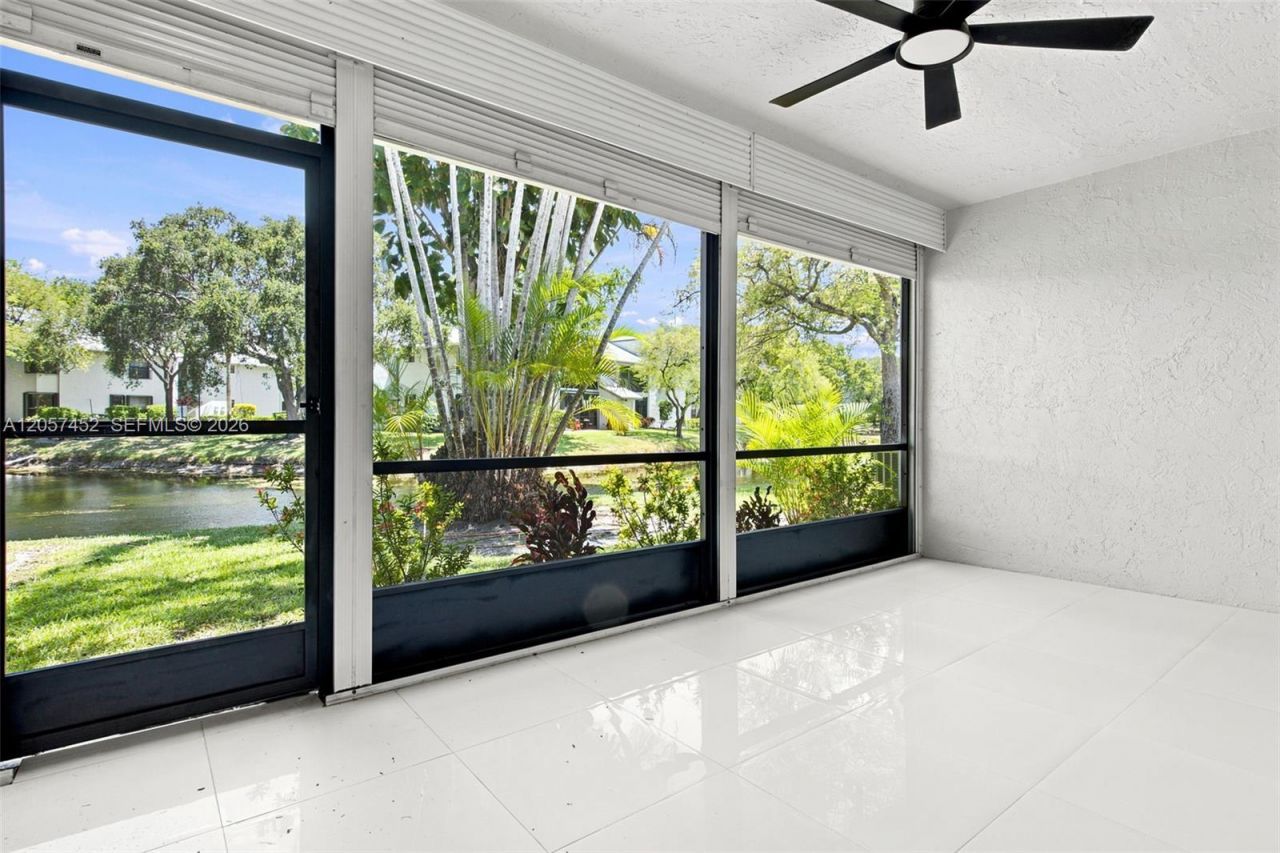 3895 N Carambola Cir N, Unit 29128, Coconut Creek, FL 33066 Photo