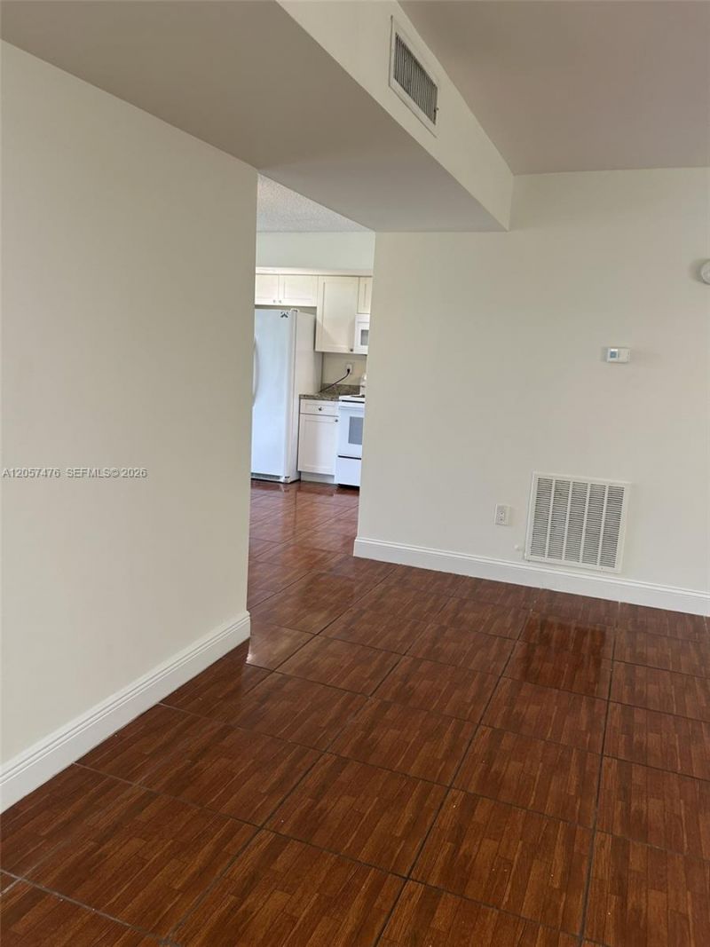 8520 SW 133rd Ave Rd , Unit 213, Miami, FL 33183 Photo