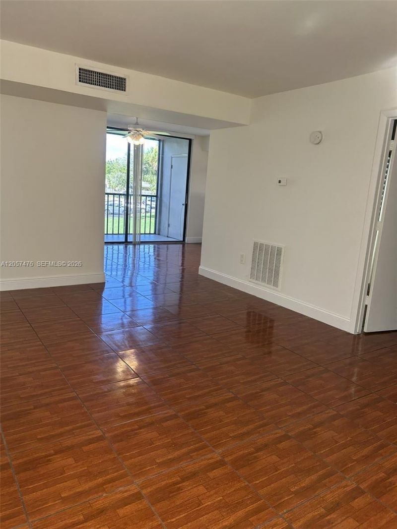 8520 SW 133rd Ave Rd , Unit 213, Miami, FL 33183 Photo