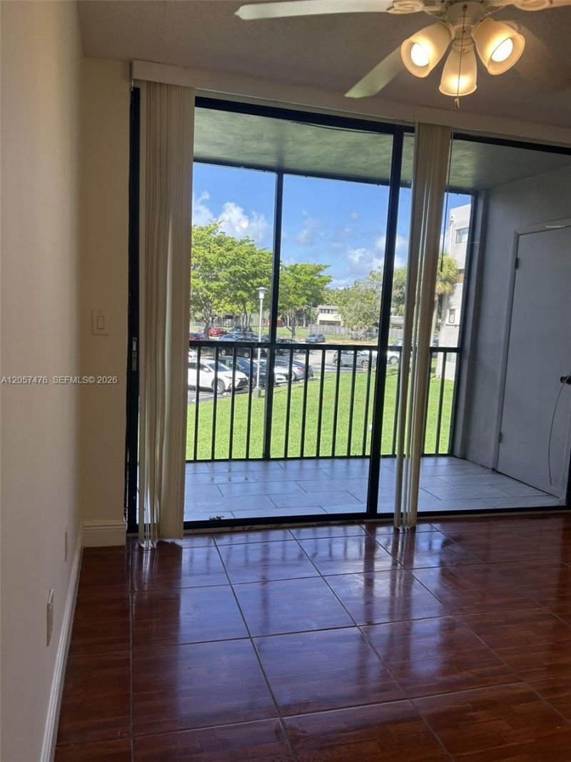 8520 SW 133rd Ave Rd , Unit 213, Miami, FL 33183 Photo