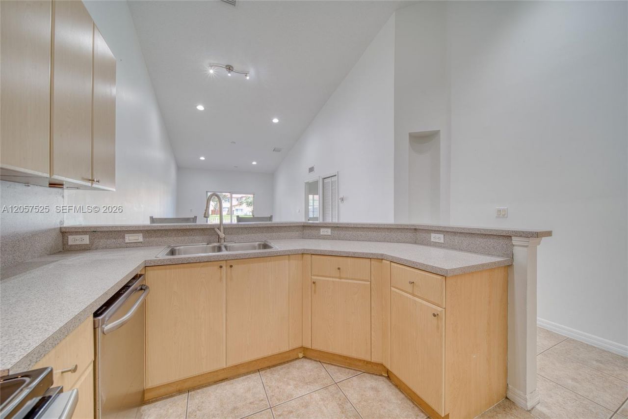3365 NE 11th Dr, Unit 3365, Homestead, FL 33033 Photo