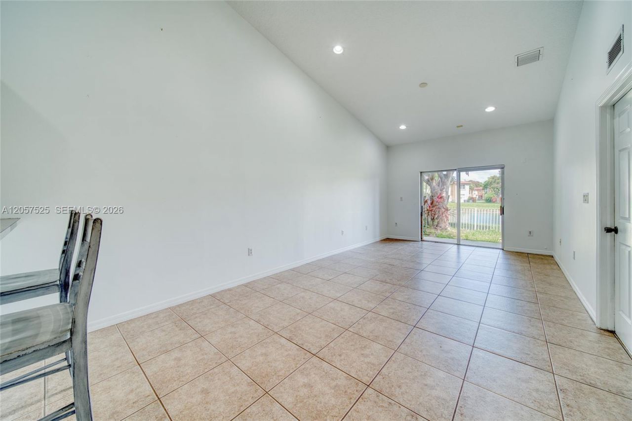 3365 NE 11th Dr, Unit 3365, Homestead, FL 33033 Photo