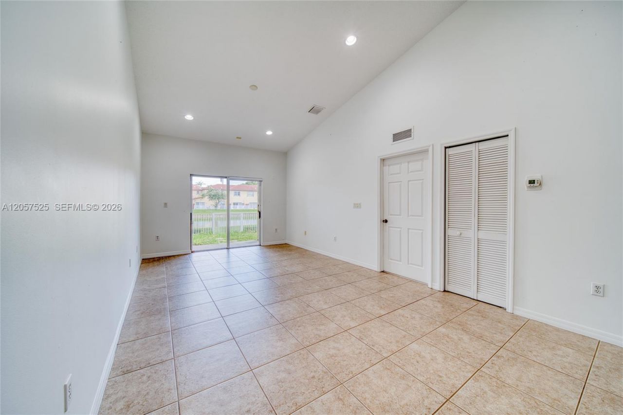 3365 NE 11th Dr, Unit 3365, Homestead, FL 33033 Photo