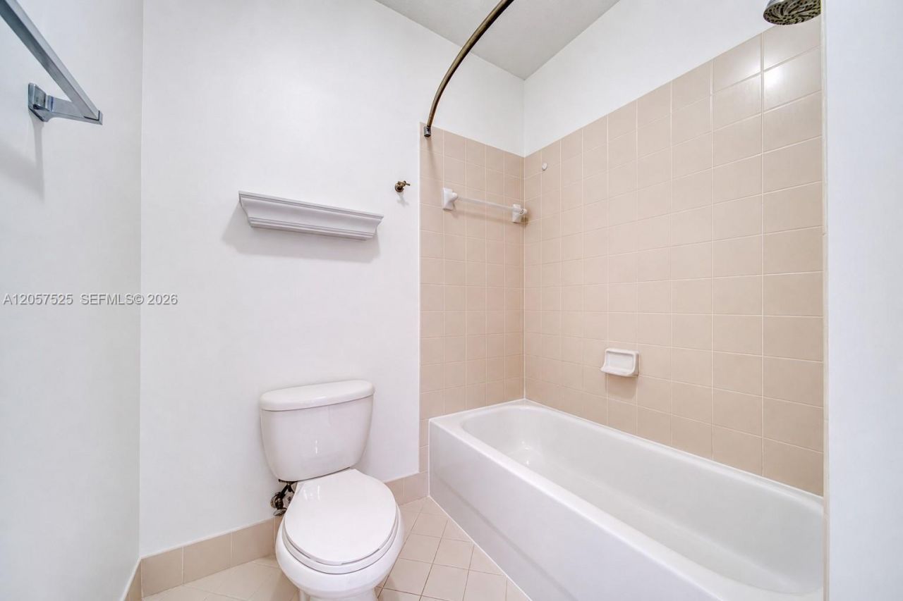 3365 NE 11th Dr, Unit 3365, Homestead, FL 33033 Photo