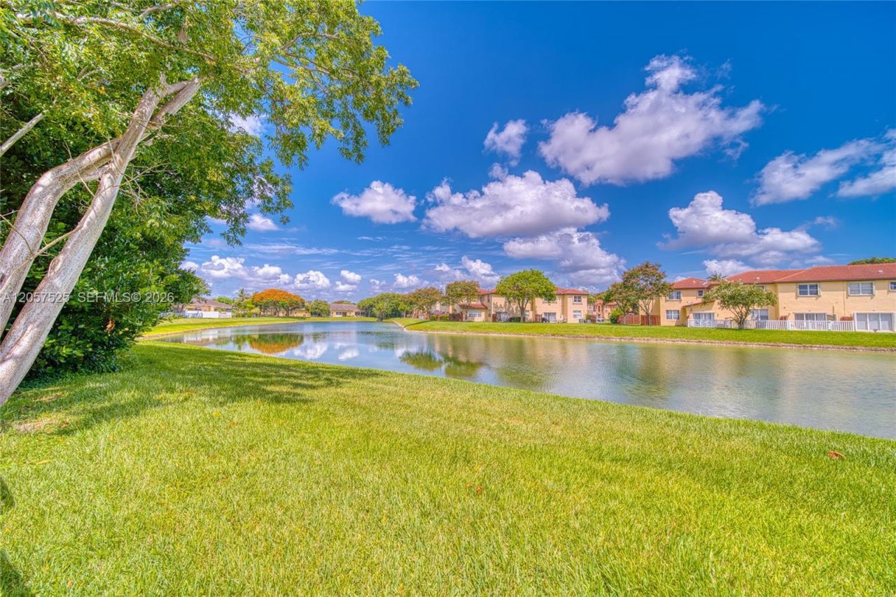 3365 NE 11th Dr, Unit 3365, Homestead, FL 33033 Photo