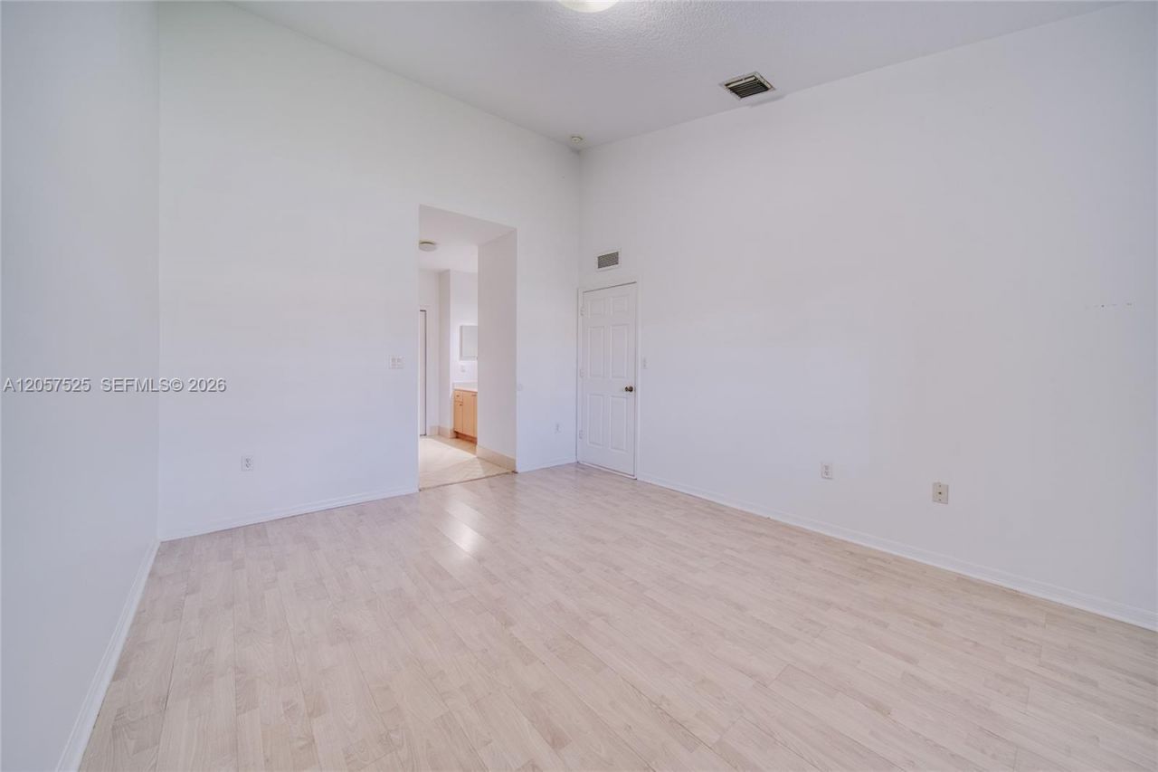 3365 NE 11th Dr, Unit 3365, Homestead, FL 33033 Photo