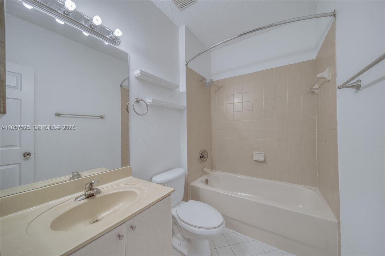 3365 NE 11th Dr, Unit 3365, Homestead, FL 33033 Photo