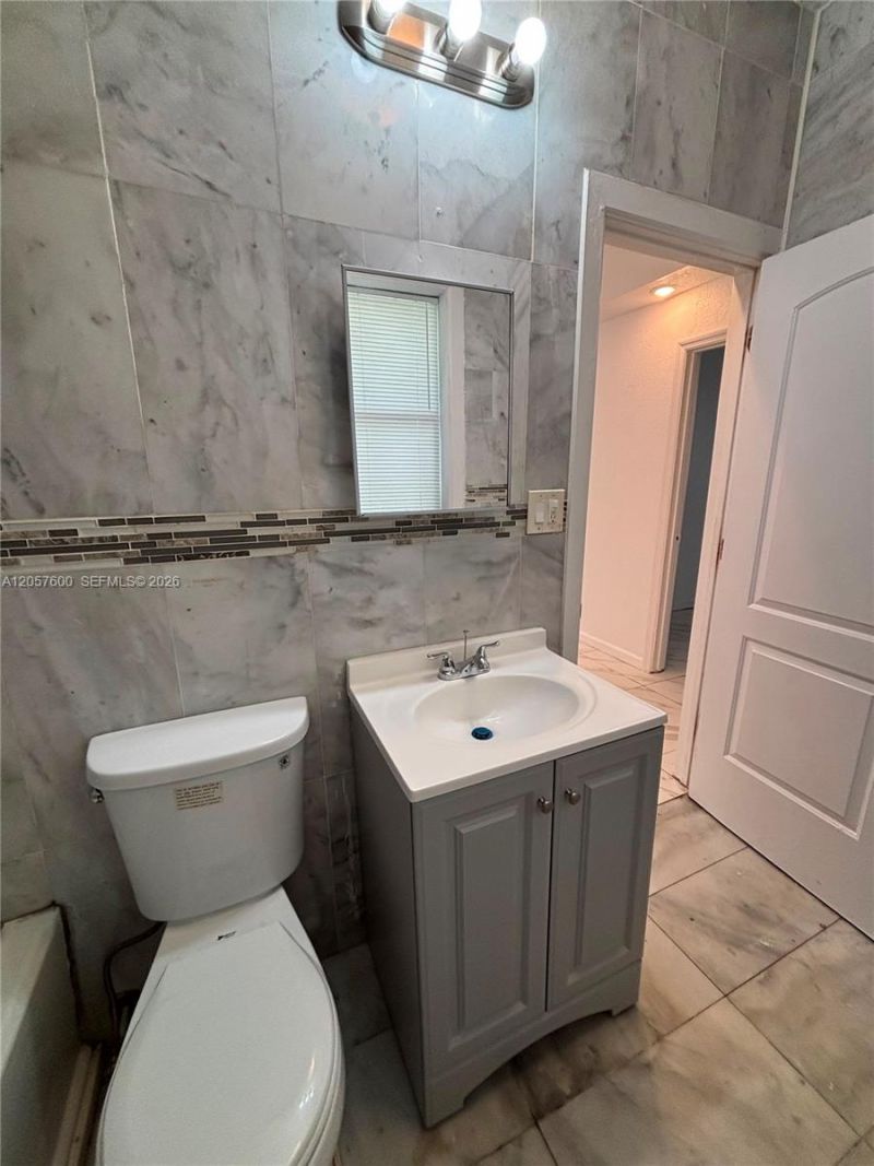 1079 NW 112th Ter , Unit 3, Miami, FL 33168 Photo