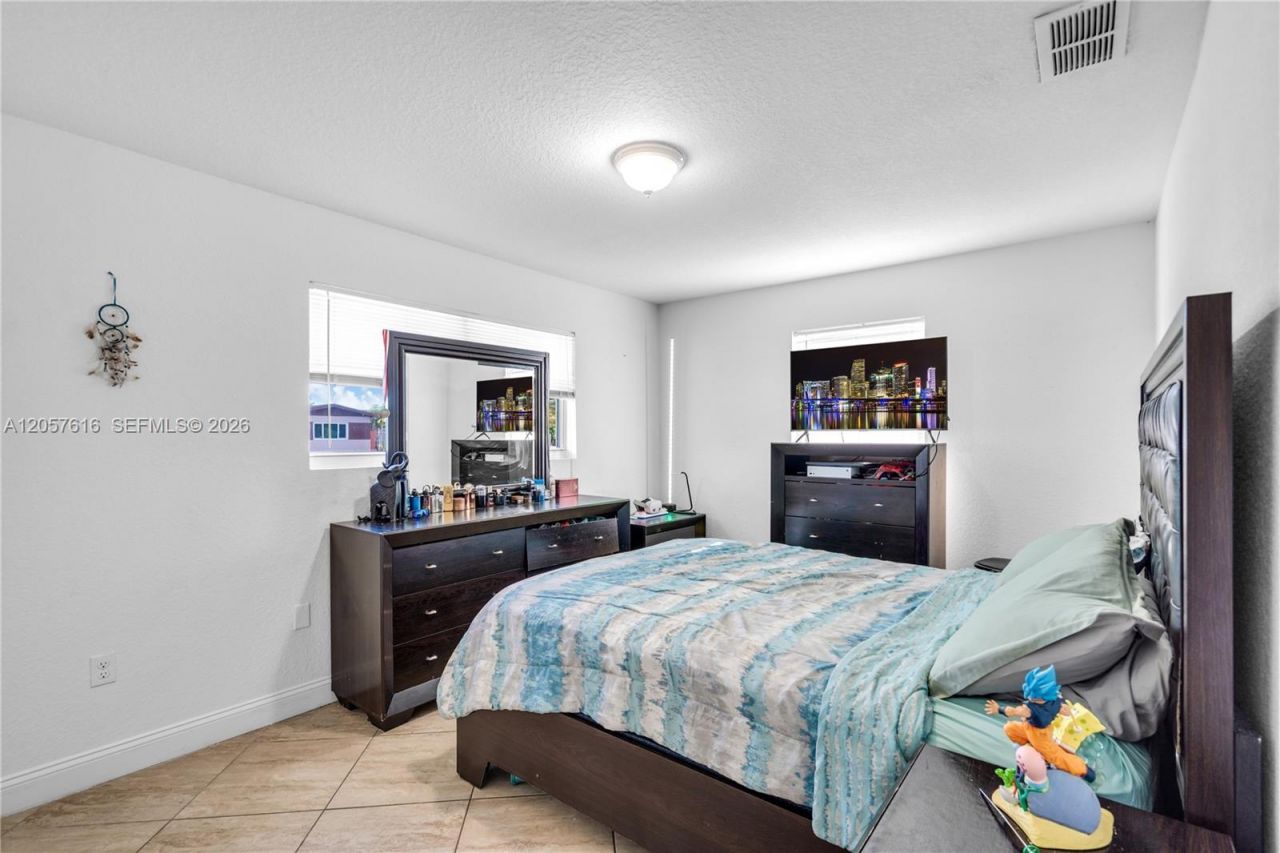 1420 NW 195th St, Miami Gardens, FL 33169 Photo