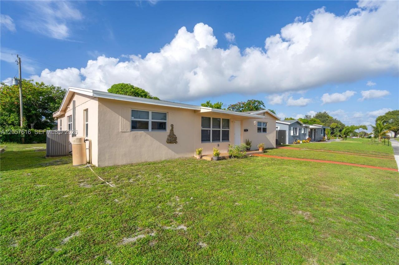 1420 NW 195th St, Miami Gardens, FL 33169 Photo