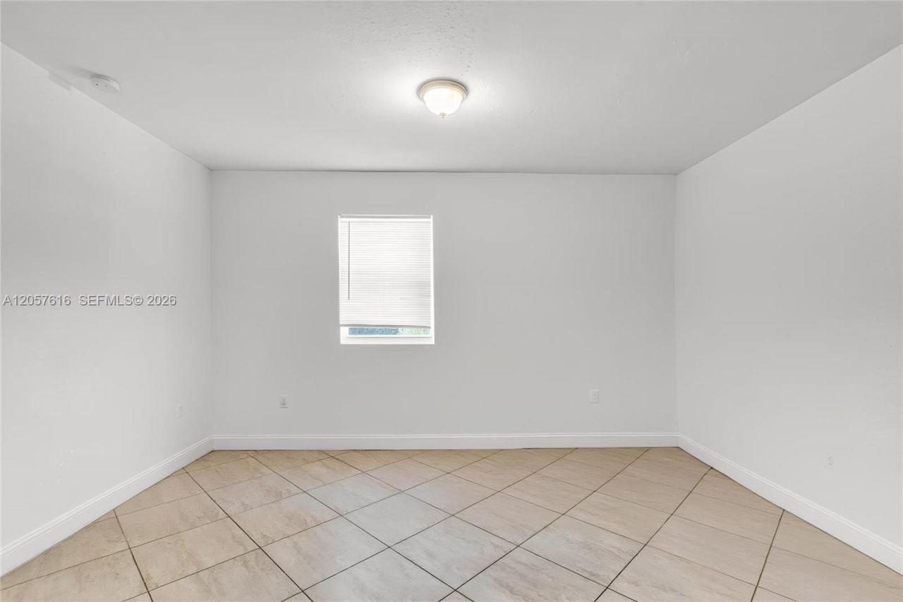 1420 NW 195th St, Miami Gardens, FL 33169 Photo