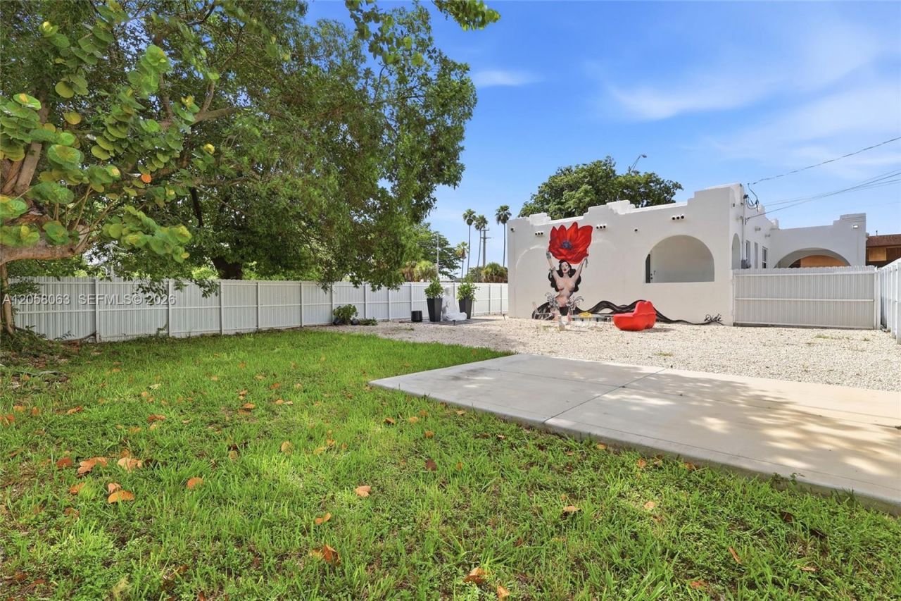 1909 NW 62nd St, Miami, FL 33147 Photo