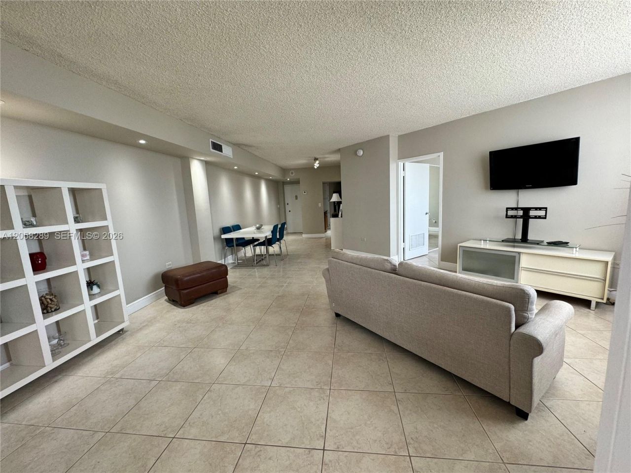 801 Brickell Bay Dr, Unit 465, Miami, FL 33131 Photo