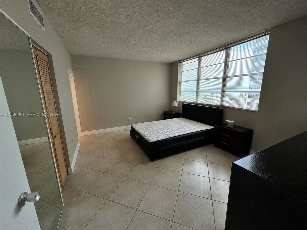 801 Brickell Bay Dr, Unit 465, Miami, FL 33131 Photo
