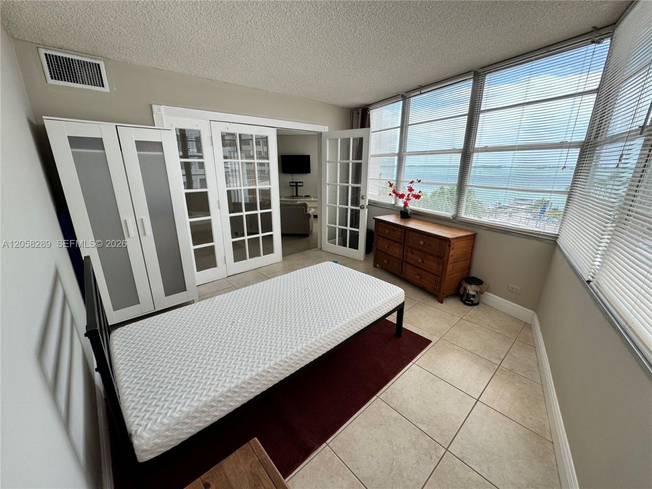 801 Brickell Bay Dr, Unit 465, Miami, FL 33131 Photo