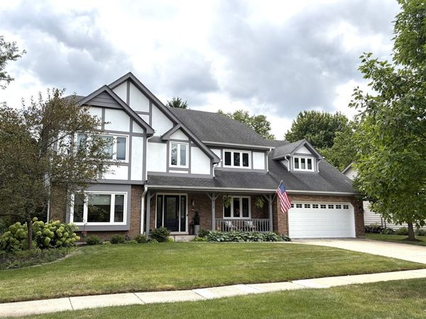 412 Flock Avenue, Naperville, IL 60565